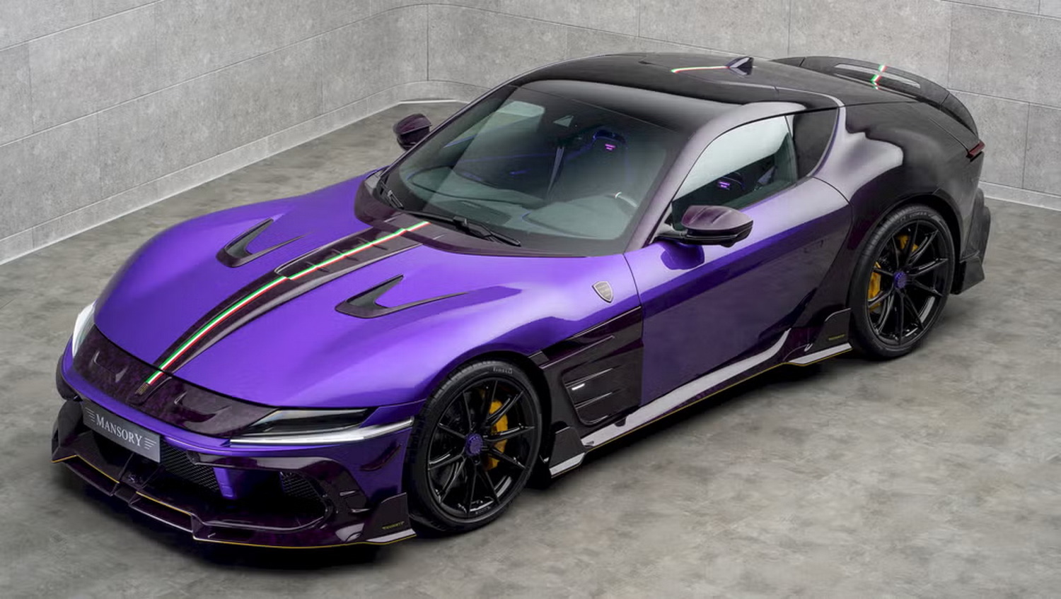 Mansory Equestre: Ferrari 12Cilindri s 855 hp a forged karbonem